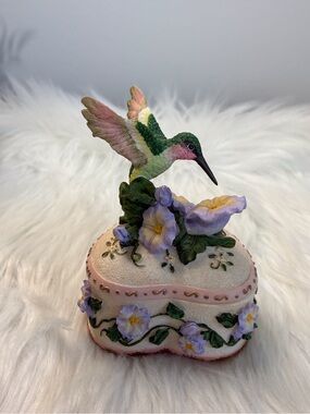 Hand-Painted Hummingbird Bird Trinket Musical Box - Pink & Green
